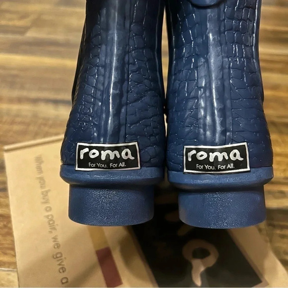 NWT Roma Chelsea Womens 8 Navy Croc Emboss Rain Boots - Picture 4 of 8